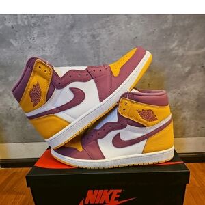 Size 11- Jordan 1 Retro High OG Brotherhood 2022 Rare